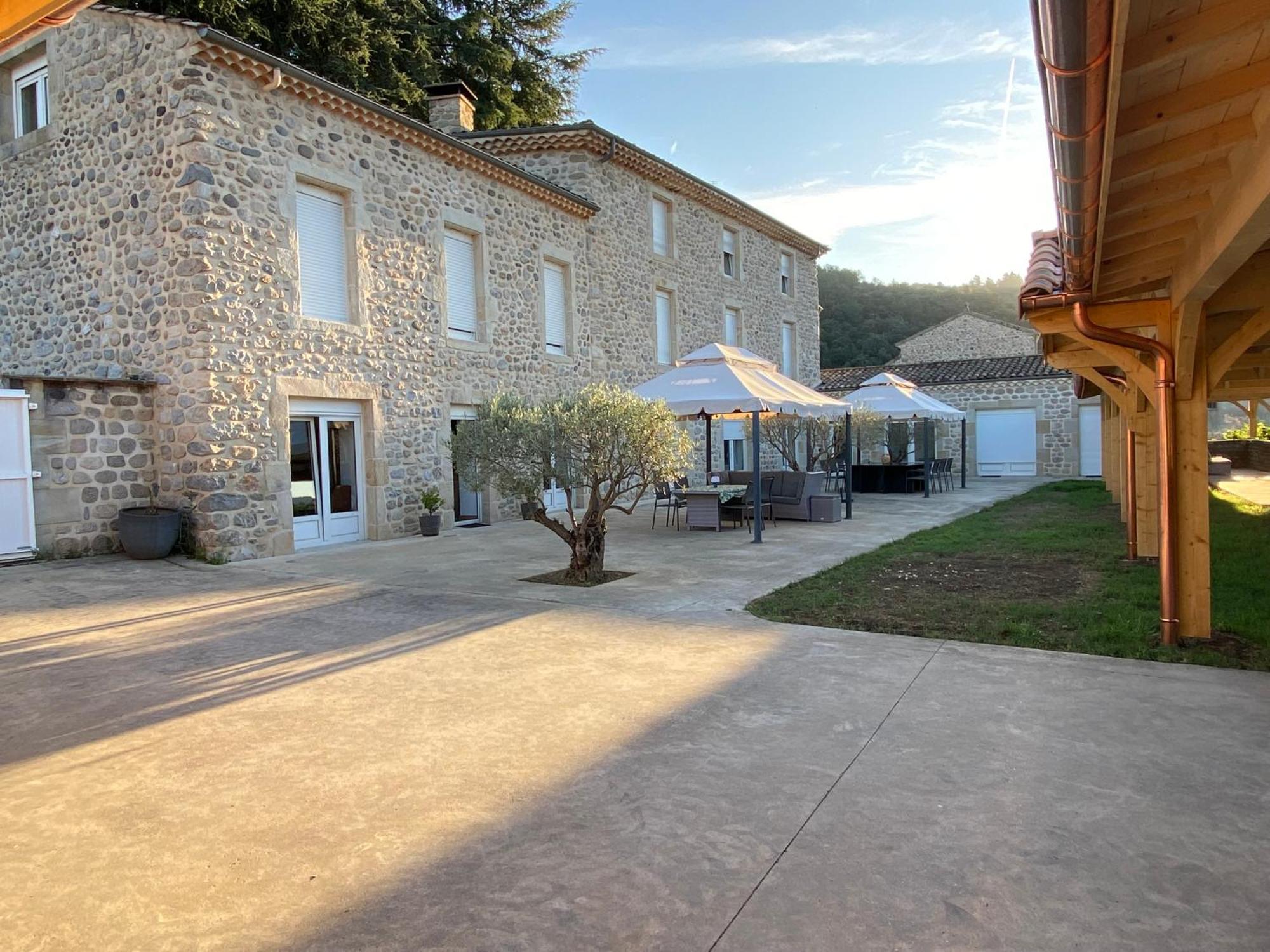 Domaine Les Buis Bed & Breakfast Saint-Fortunat-sur-Eyrieux Exterior foto