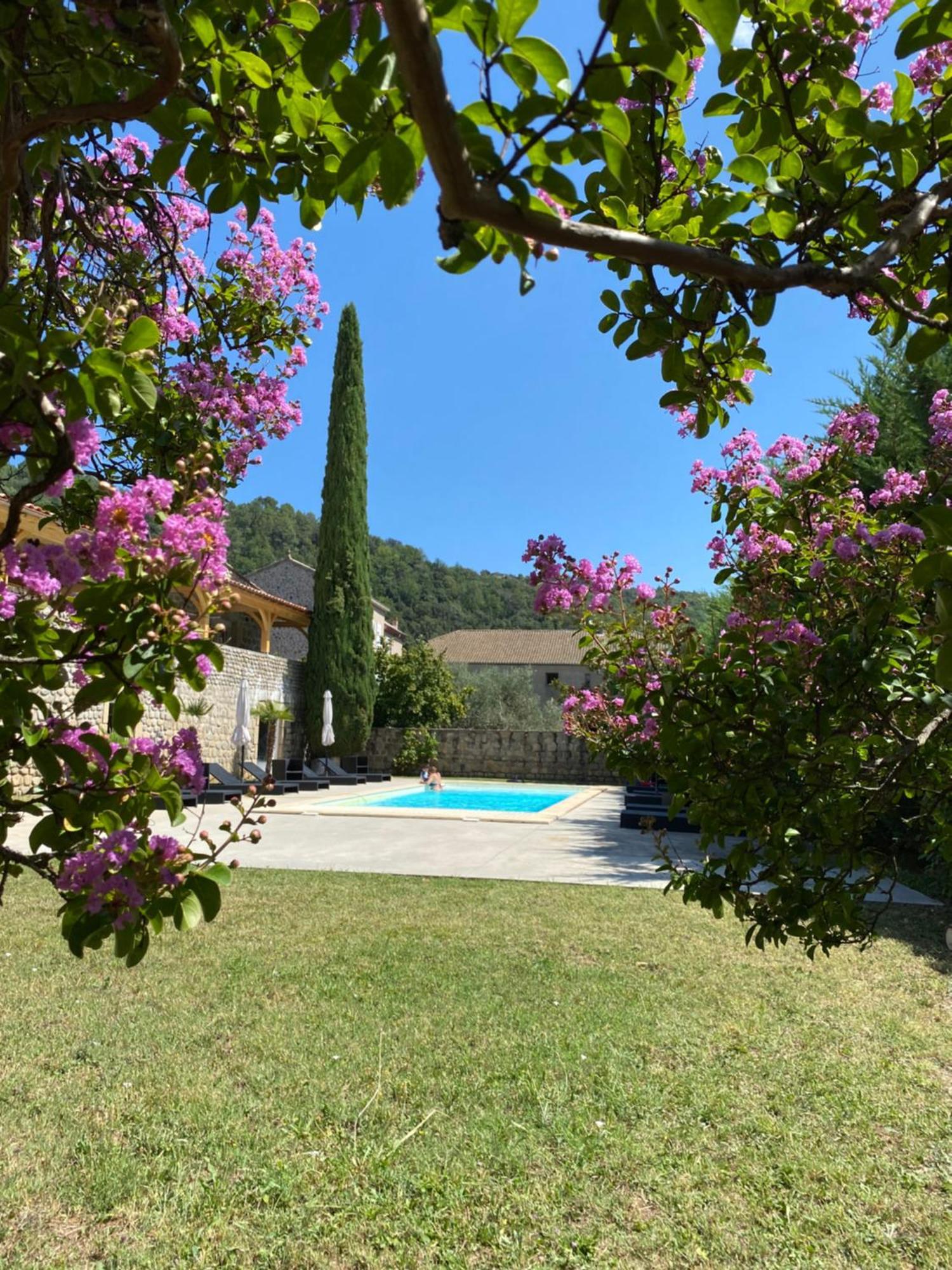 Domaine Les Buis Bed & Breakfast Saint-Fortunat-sur-Eyrieux Exterior foto